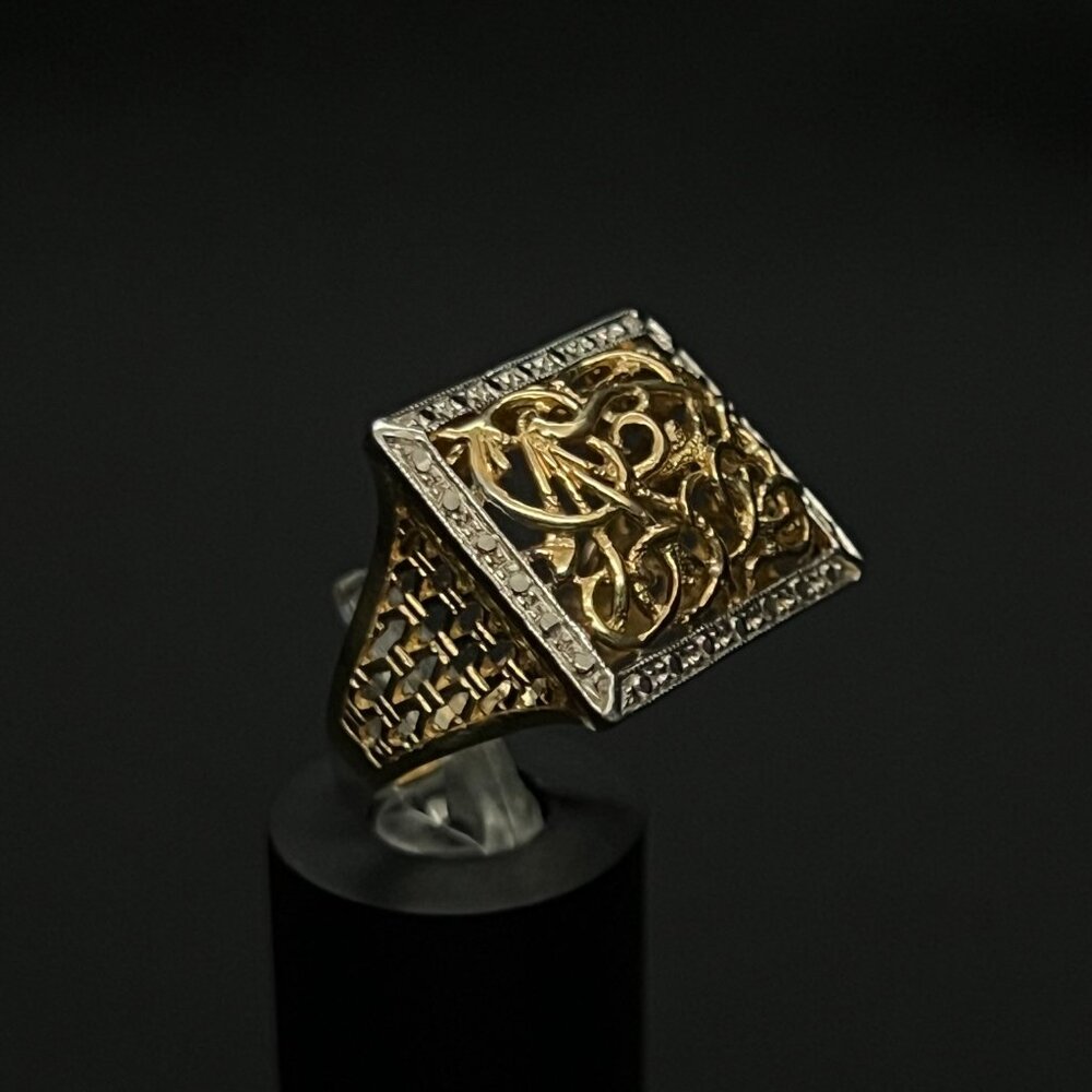 Two-Tone Statement Ring - image 3